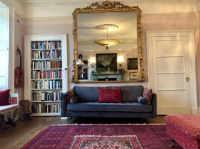 Central Edinburgh Apartment